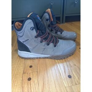 Columbia Fairbanks Omni-heat Mid Snow Boots Mens US Size 10 Waterproof